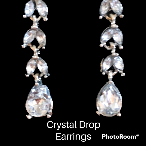 Crystal Drop Earrings - Picture 1 of 3